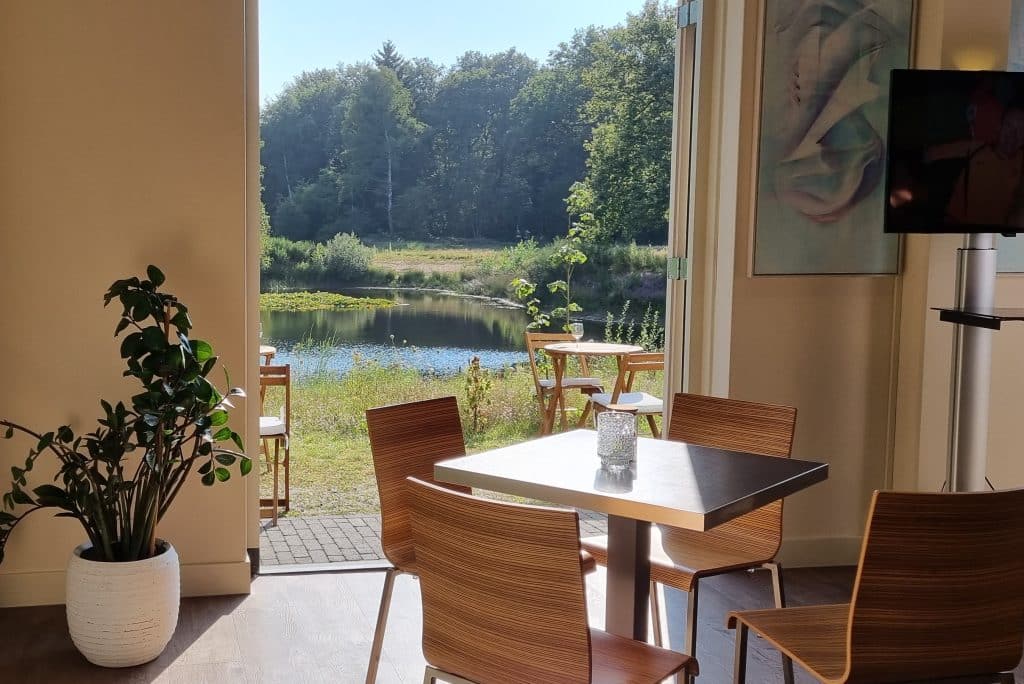 Sfeer en locatie van een uitvaart, verzorgd door Rebel Uitvaart