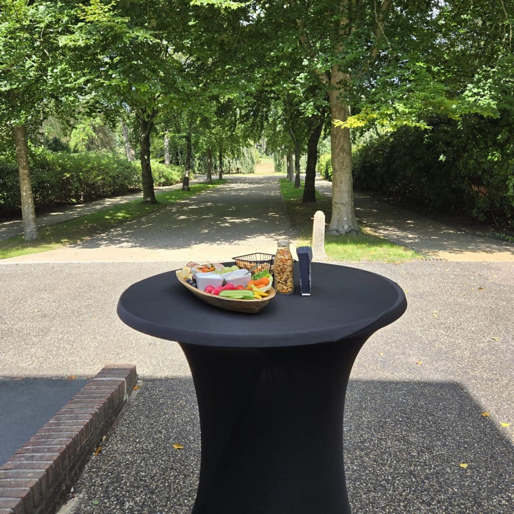 Catering en hapjes bij een uitvaart, Rebel Uitvaart Huizen en Almere