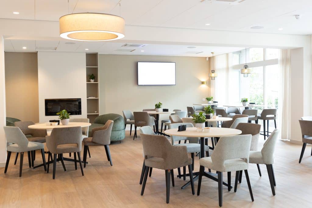 Zaal in zalencentrum het Visnet in Huizen