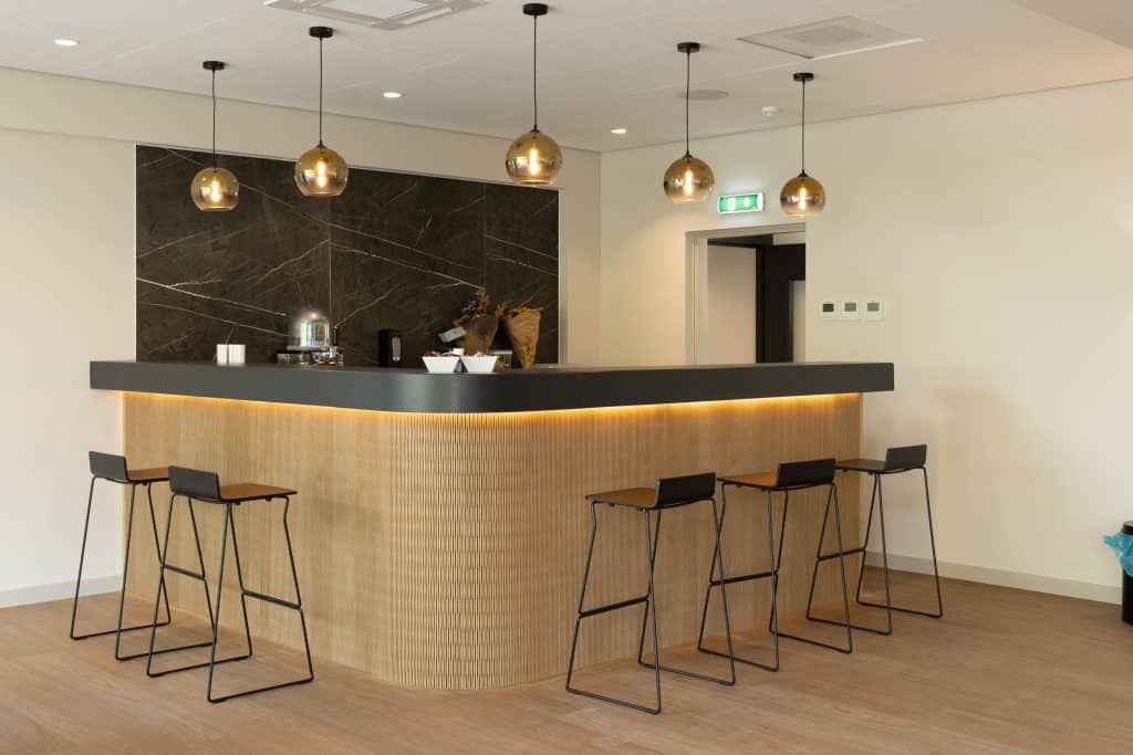 Bar in het Visnet